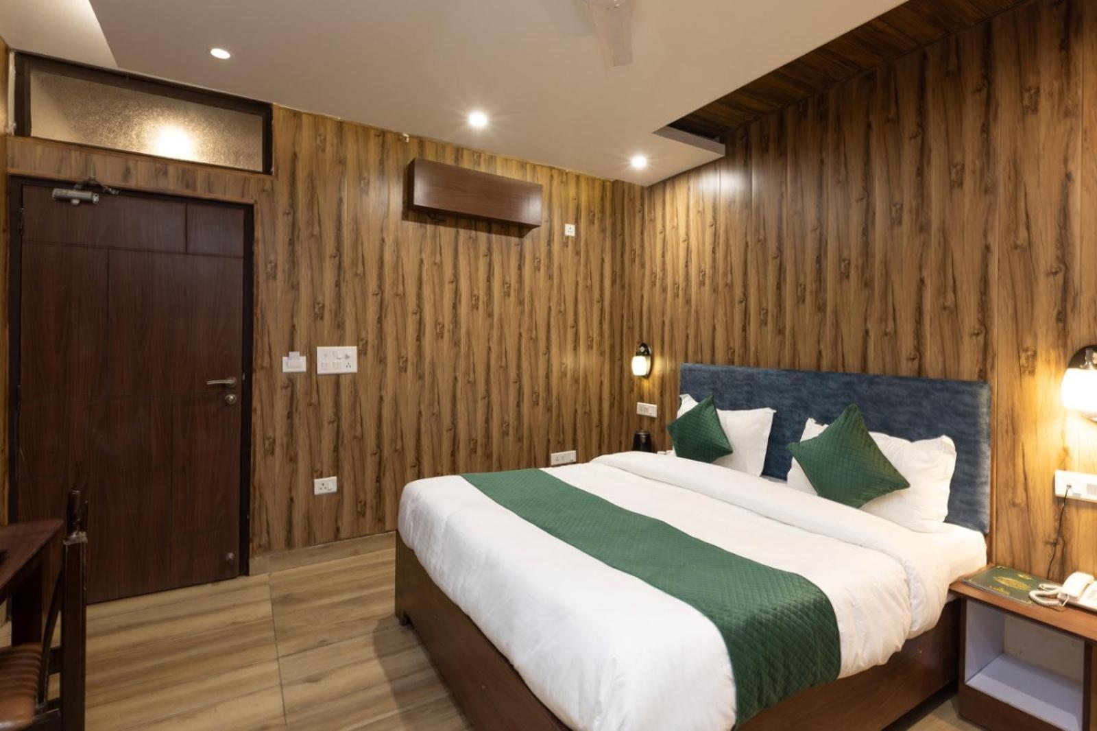Hotel Park Royale Inn Mussoorie Szoba fotó